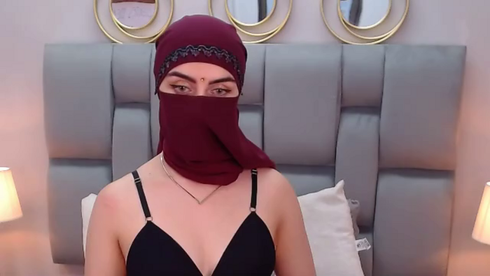 aliah-manzur