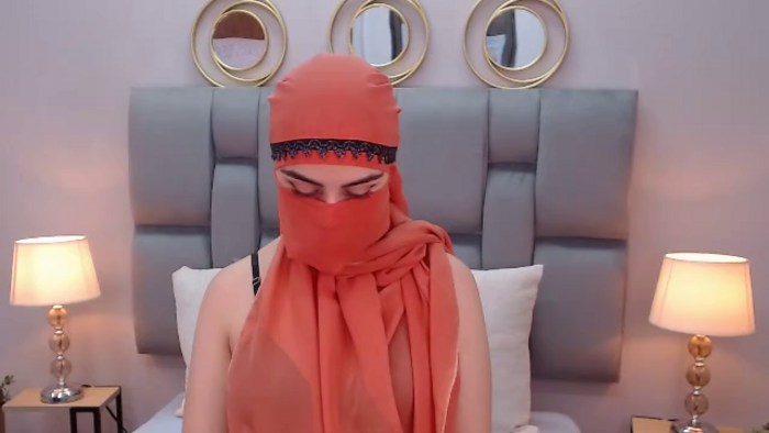 aliah-manzur