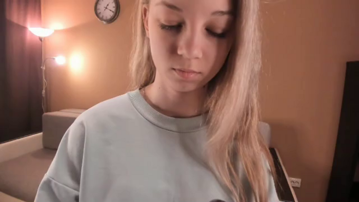 daisy-helm