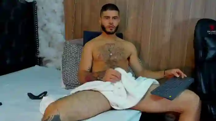 2024/05/11/flirt4free-chandler-jhoness-14-00-34