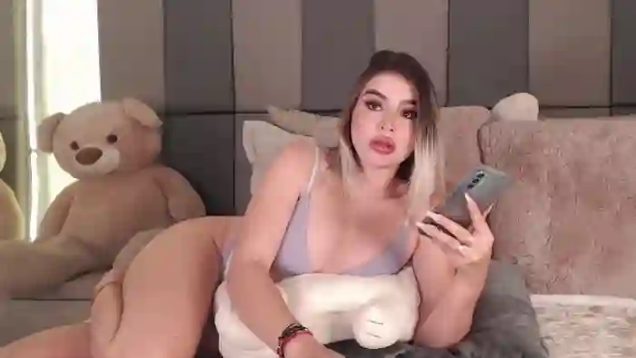 2024/05/12/flirt4free-mia-klein-00-10-03