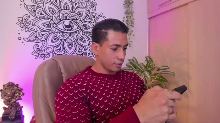 aaron-strong