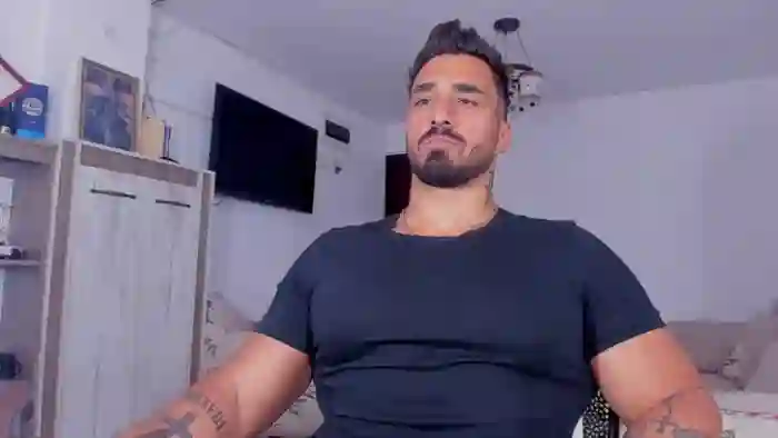 2024/05/12/flirt4free-ian-hunk-19-56-51
