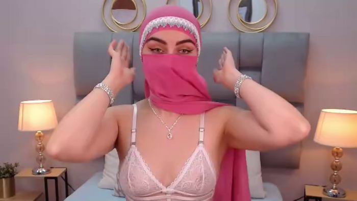 aliah-manzur