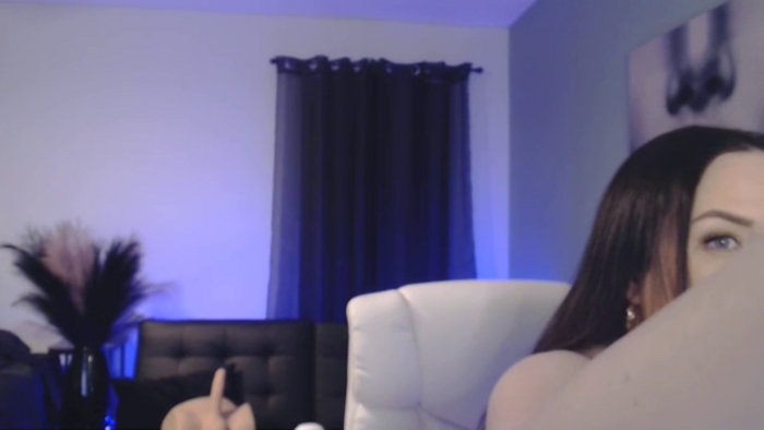 tia-bella
