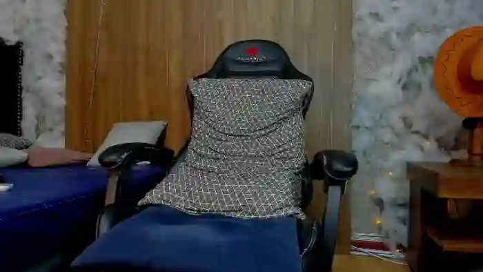 2024/05/24/flirt4free-chandler-jhoness-19-00-57