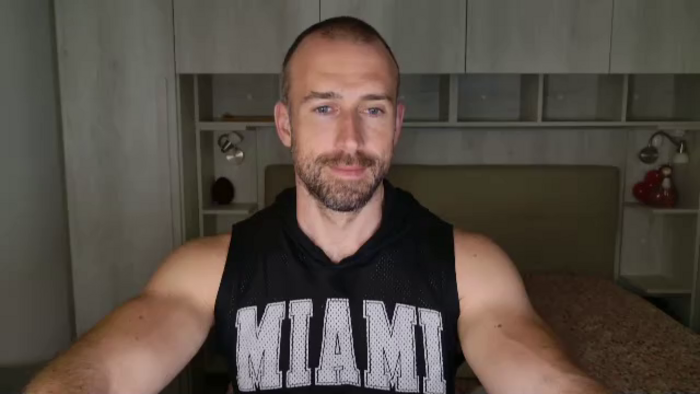 robert-smiley
