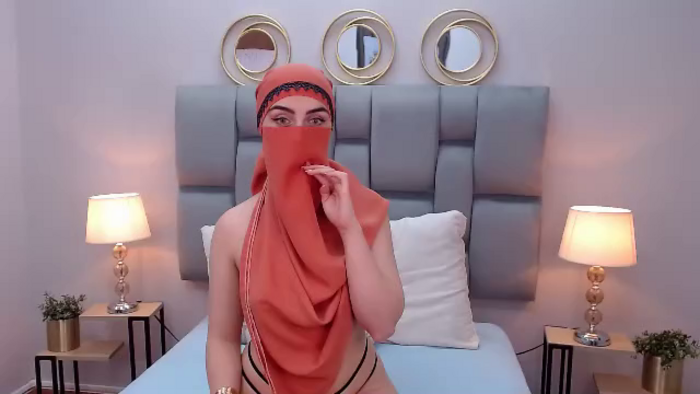 aliah-manzur