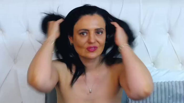 lauren-newton