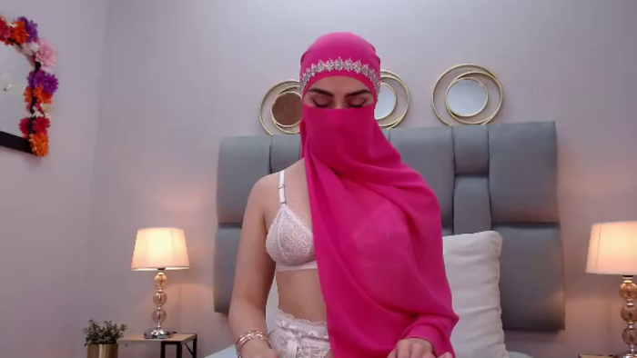 aliah-manzur