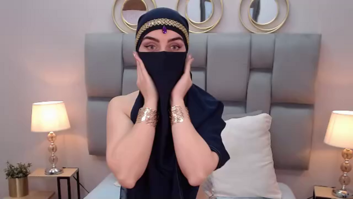 aliah-manzur