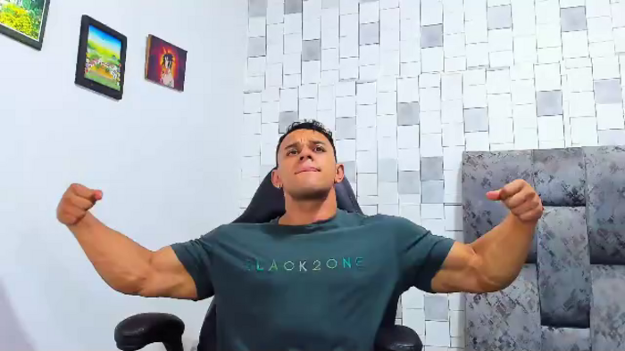 aaron-velour