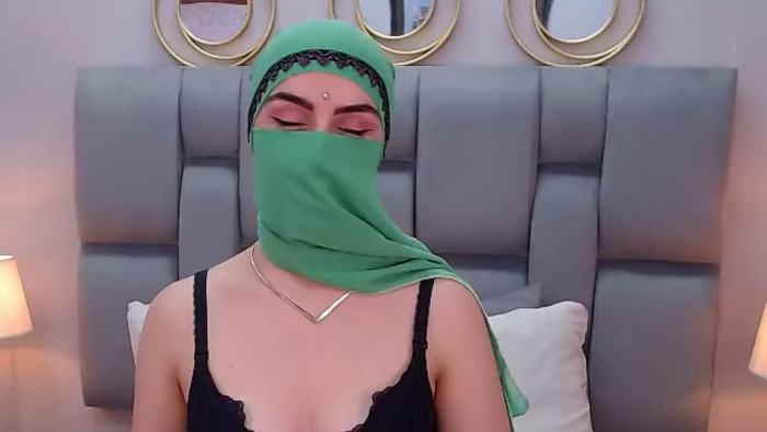 aliah-manzur