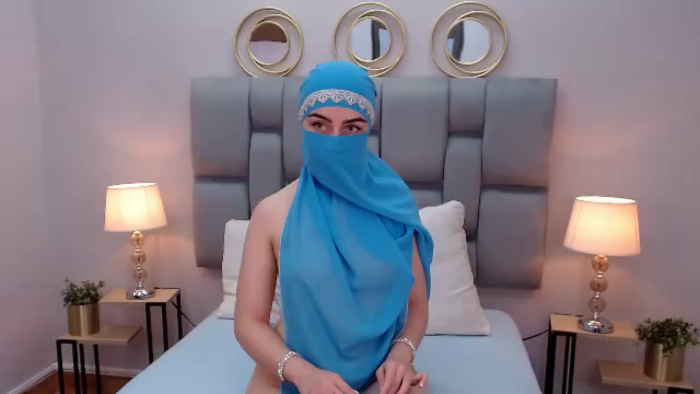 aliah-manzur