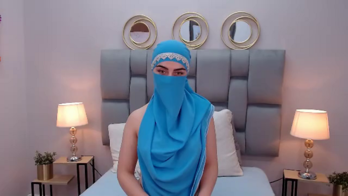 aliah-manzur