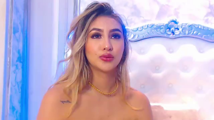 samantha-dumont