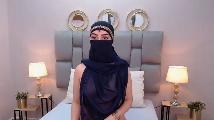 aliah-manzur