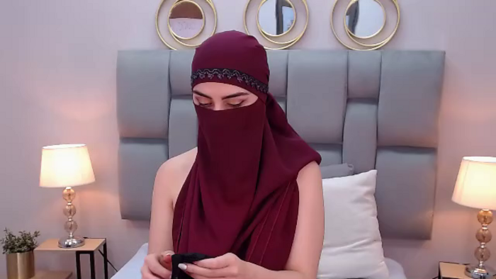 aliah-manzur