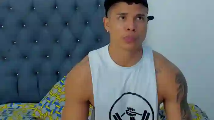 2024/06/06/flirt4free-adam-boss-08-52-12
