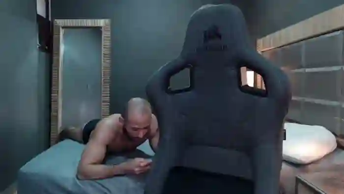 2024/06/06/flirt4free-justin-hilton-16-42-48