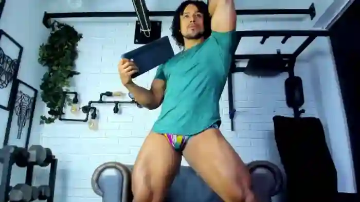 2024/06/06/flirt4free-mike-esteves-21-11-40