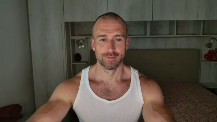robert-smiley