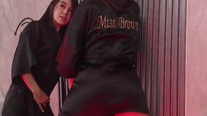 eve-brown