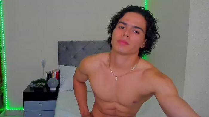 travis-lewis