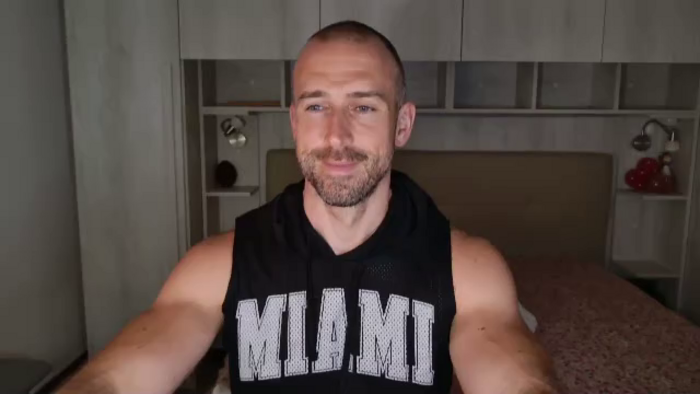 robert-smiley
