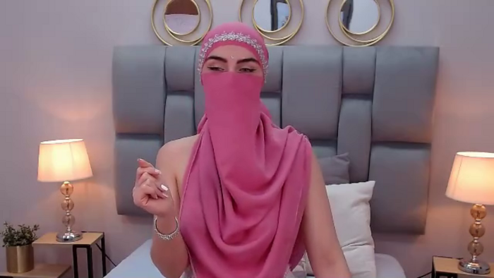 aliah-manzur