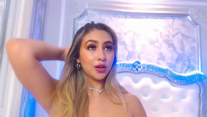 samantha-dumont