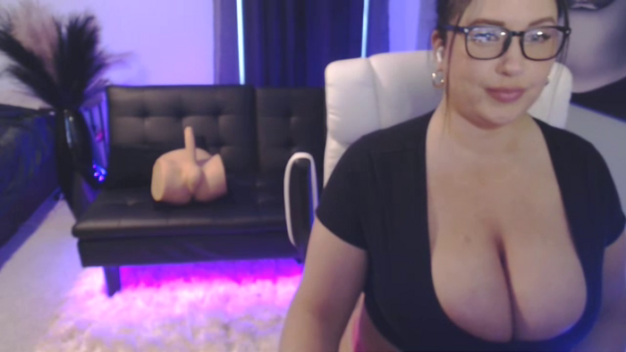 tia-bella