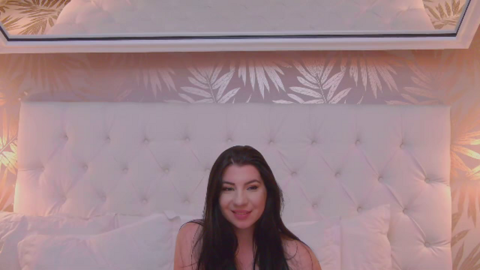hailee-diaz