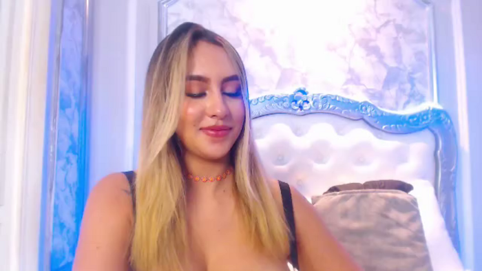 samantha-dumont