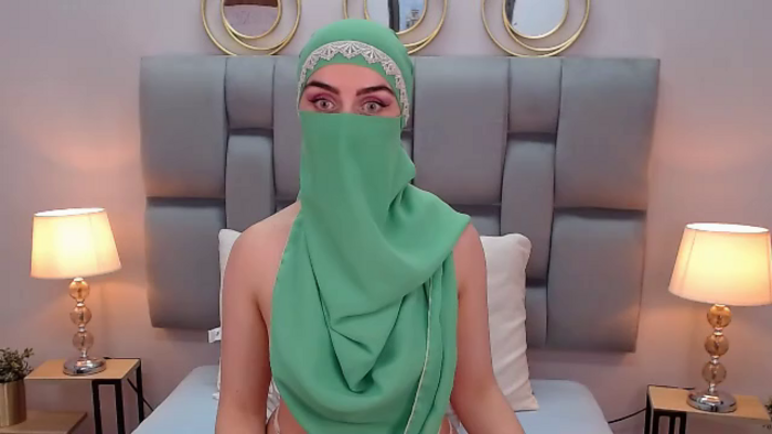 aliah-manzur