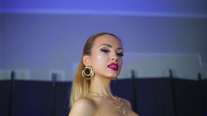 ava-reeves