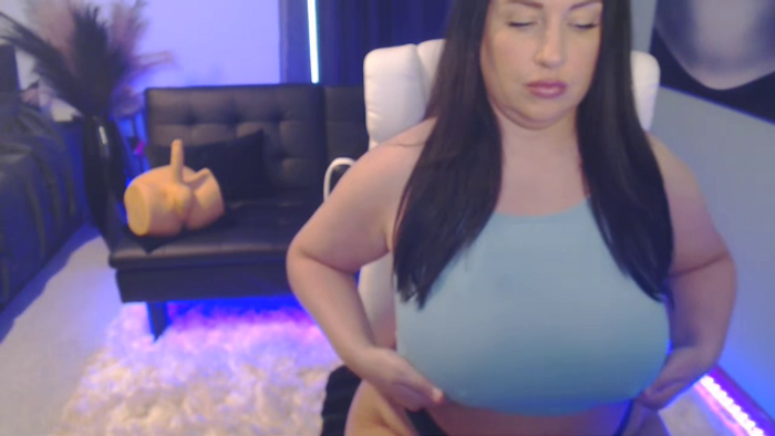 tia-bella