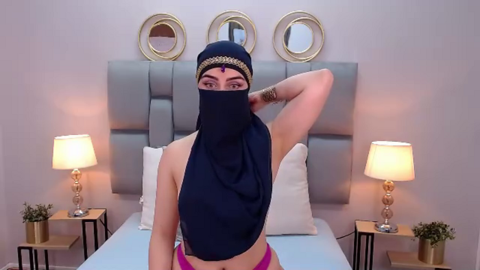 aliah-manzur