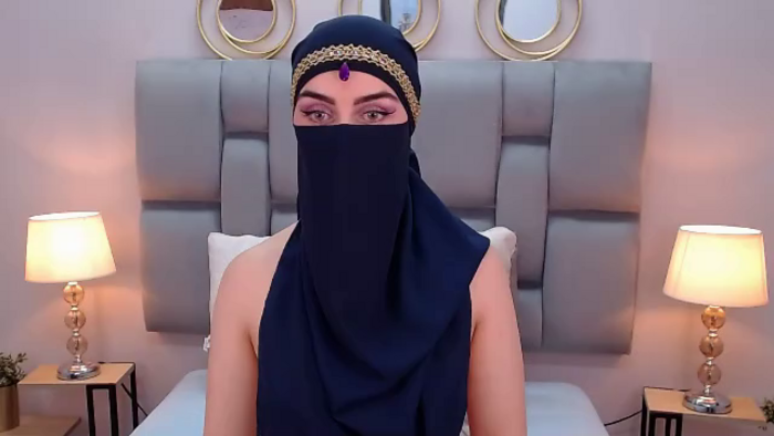 aliah-manzur