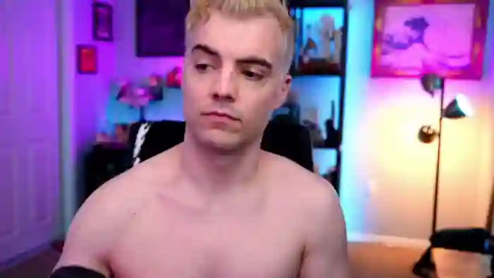 2024/06/22/flirt4free-max-hughes-04-25-27