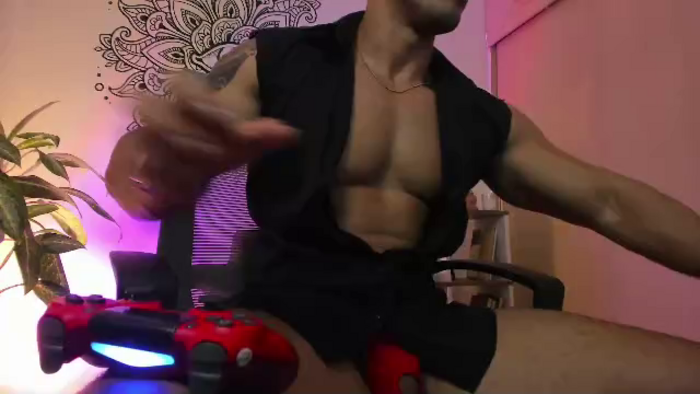 aaron-strong