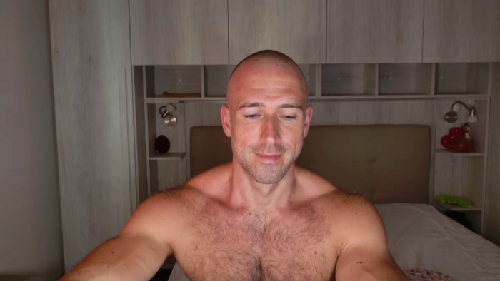 robert-smiley