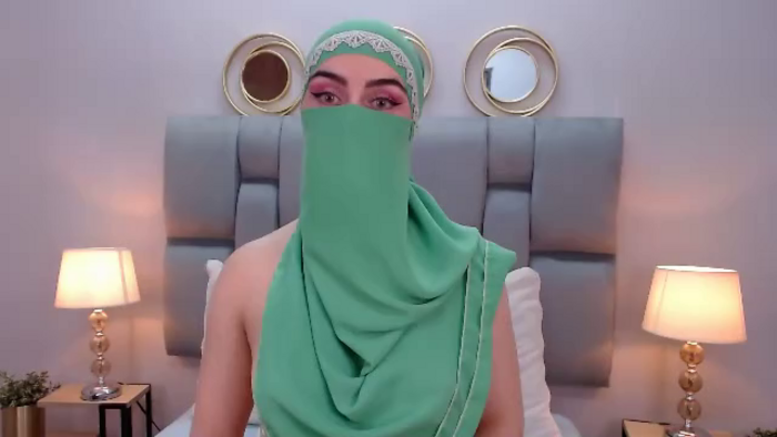 aliah-manzur