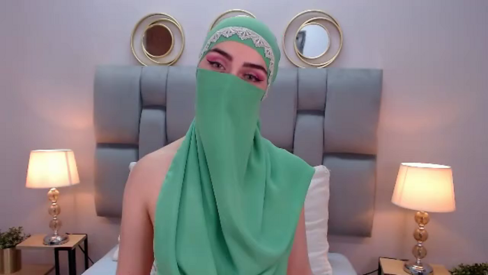 aliah-manzur