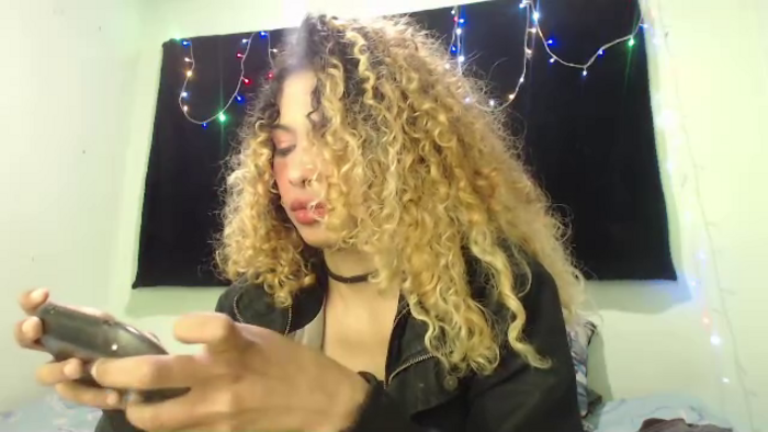petite-ariana