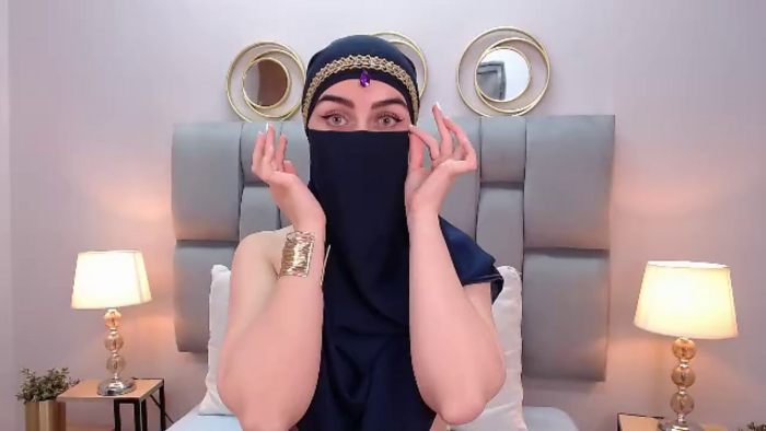 aliah-manzur