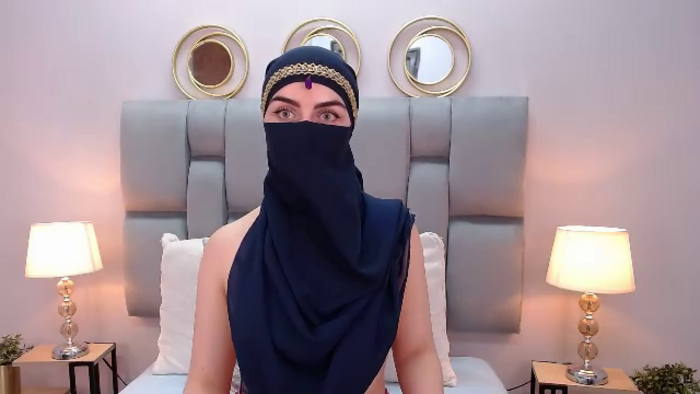 aliah-manzur