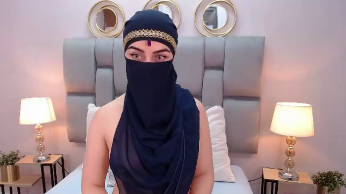 aliah-manzur