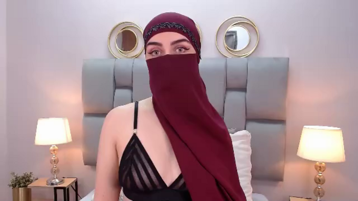 aliah-manzur