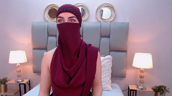 aliah-manzur